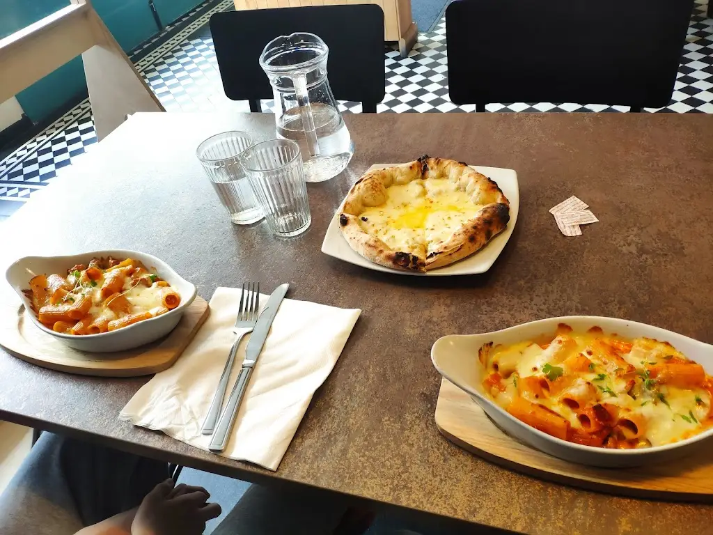 Menu_Salerno's_Oundle_image_2