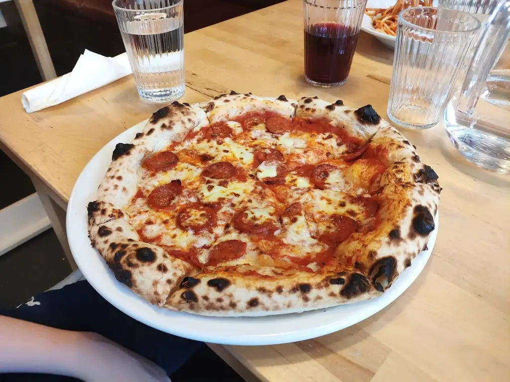 Menu_Salerno's_Oundle_image_9