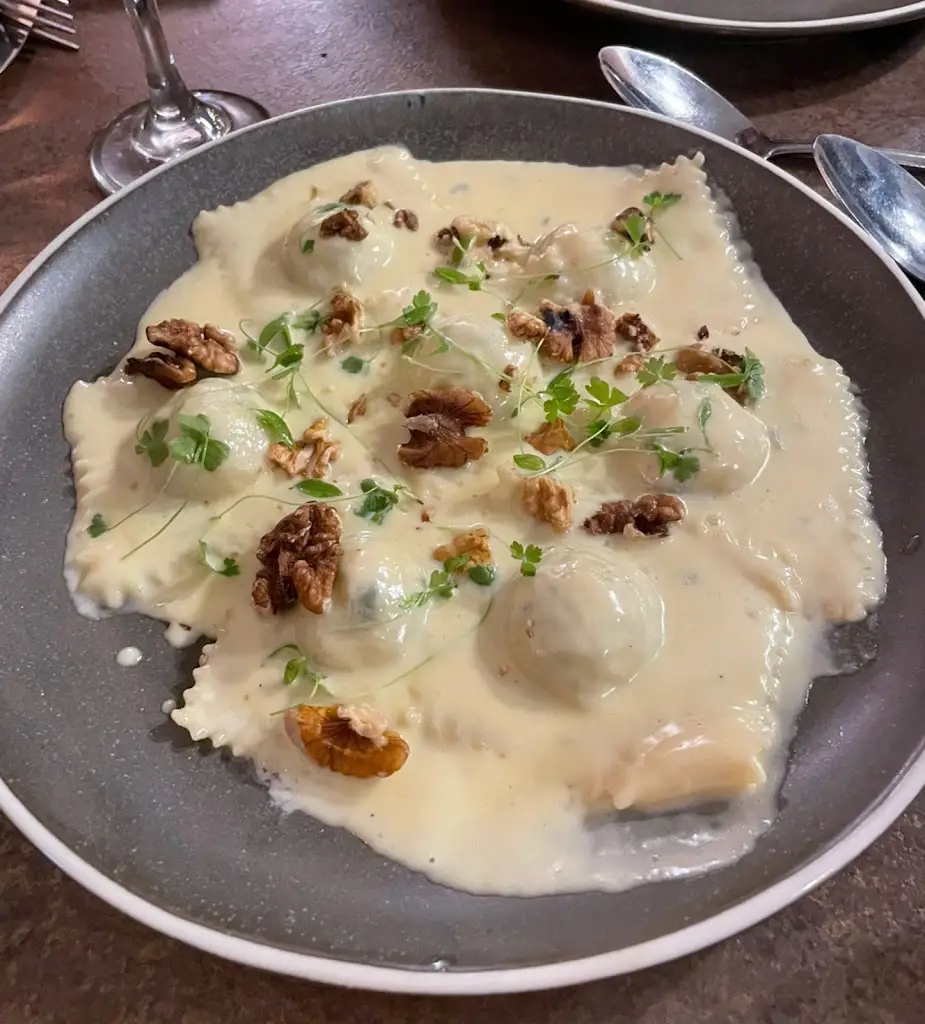 Madelyn Smith_Salerno's_Oundle_review