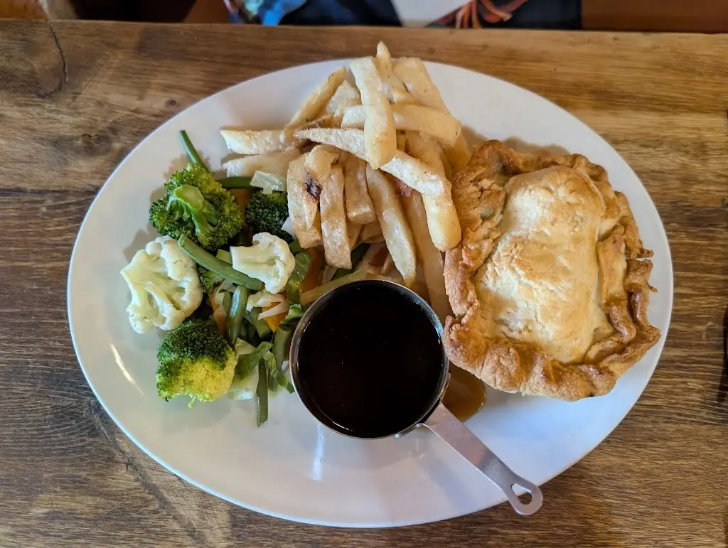 Christine Burnett_The Five Bells_Bassingham_review