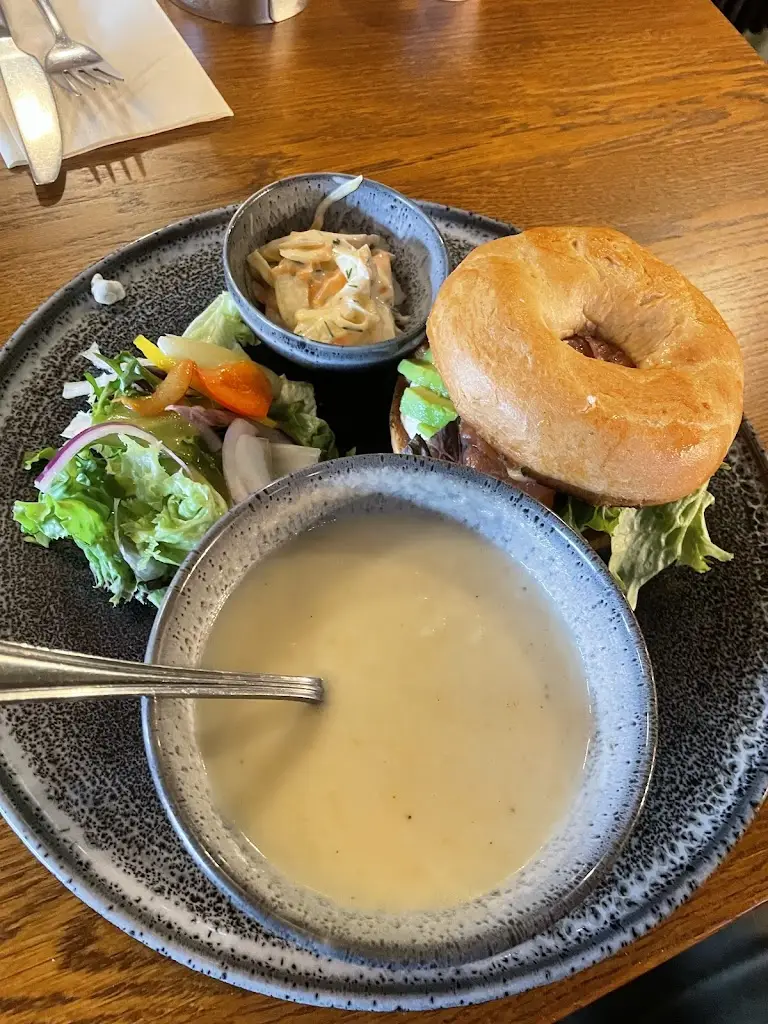 martin kelly_The Windmill Hotel - Public House & Restaurant_Parbold_review