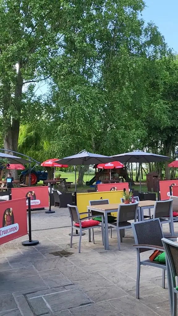 The Black Swan_Partington_slider_image_2