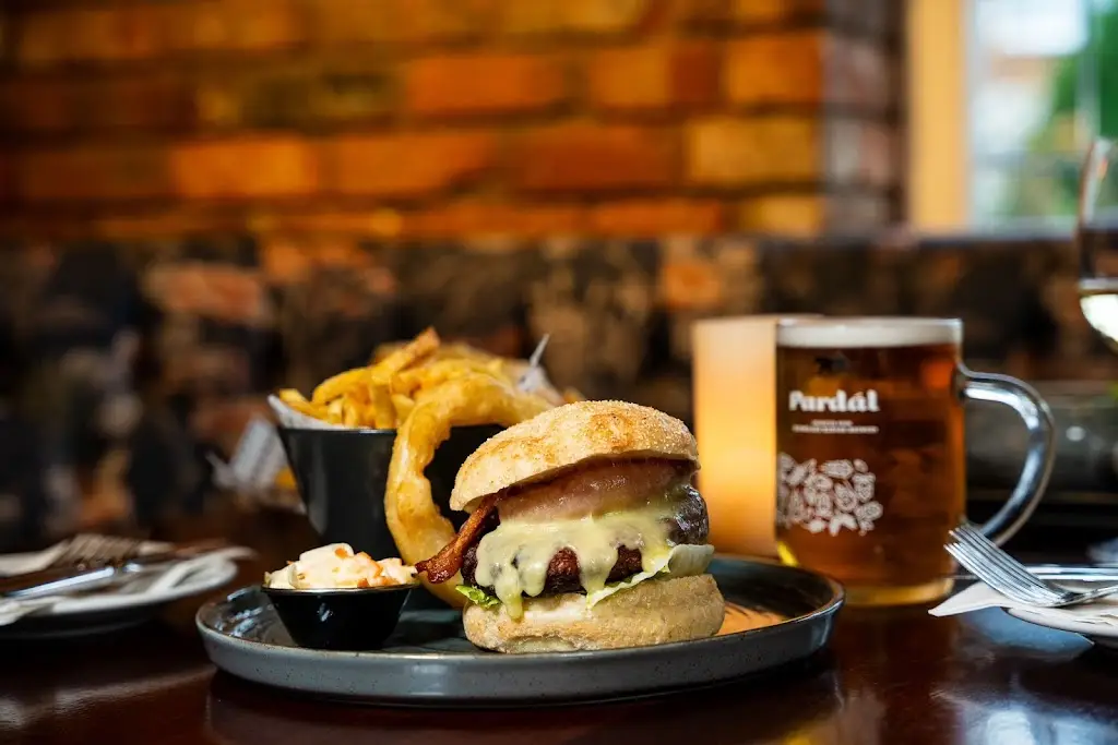 The Black Swan_Partington_slider_image_3