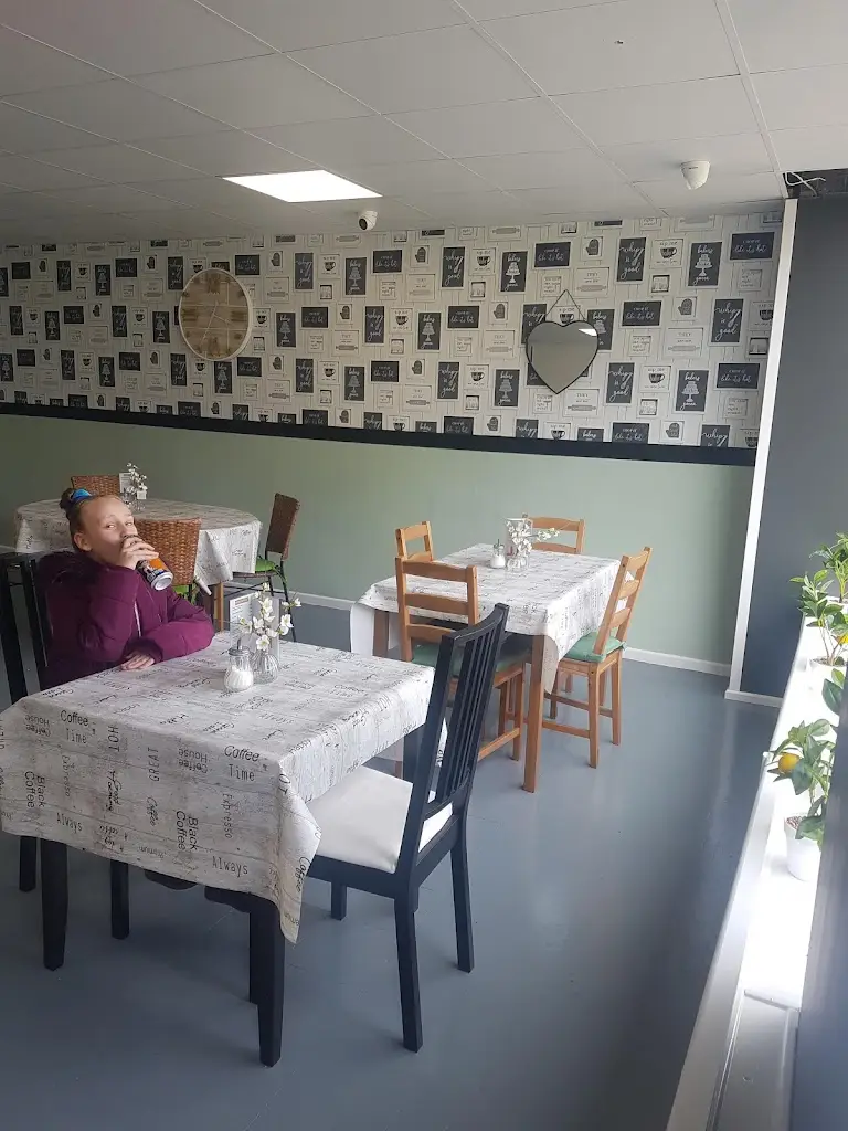 P&Js Tastys Restaurant in Partington