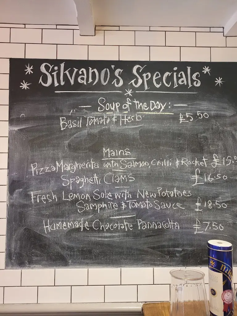 Menu_Hurtwood Inn Pub and Restaurant_Peaslake_image_3