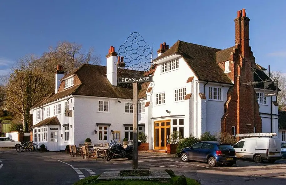 Hurtwood Hotel Bed & Breakfast restaurant in Peaslake