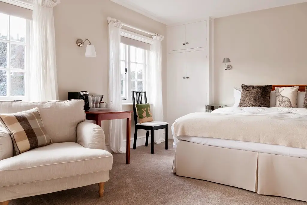 Hurtwood Hotel Bed & Breakfast_Peaslake_slider_image_3