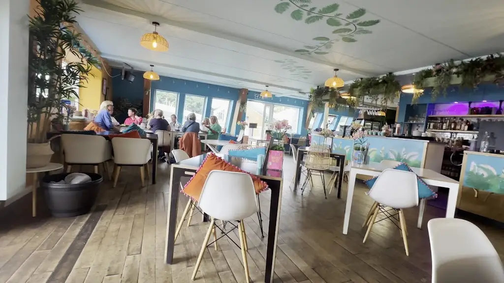 Muddy Beach_Penryn_slider_image_2