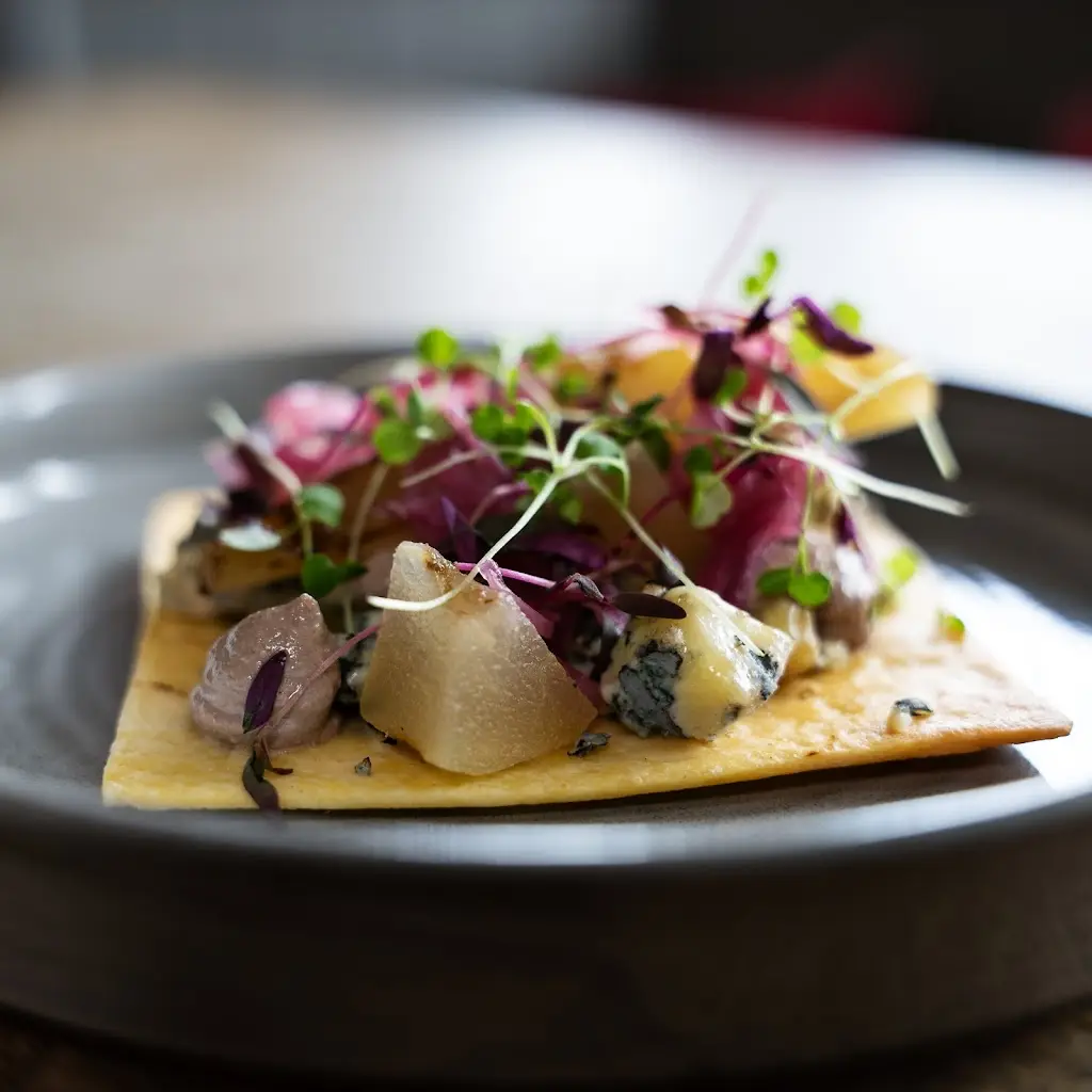 The White Horse_Baston_slider_image_2