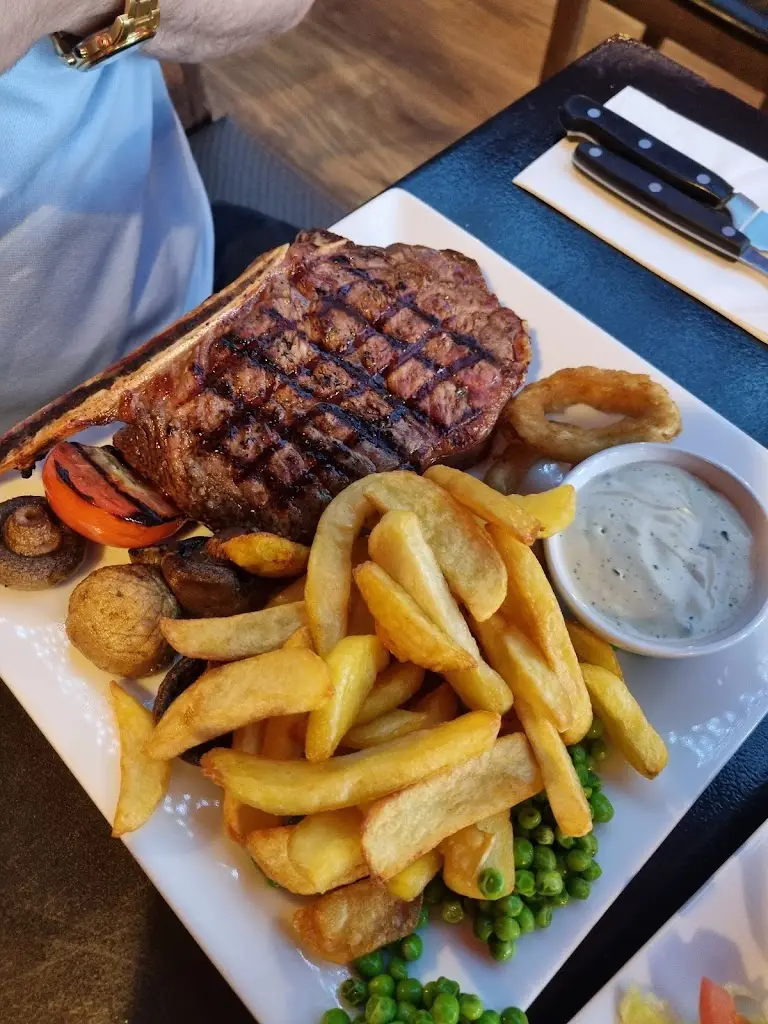 Steak Rattle n Roll_Pelsall_slider_image_2