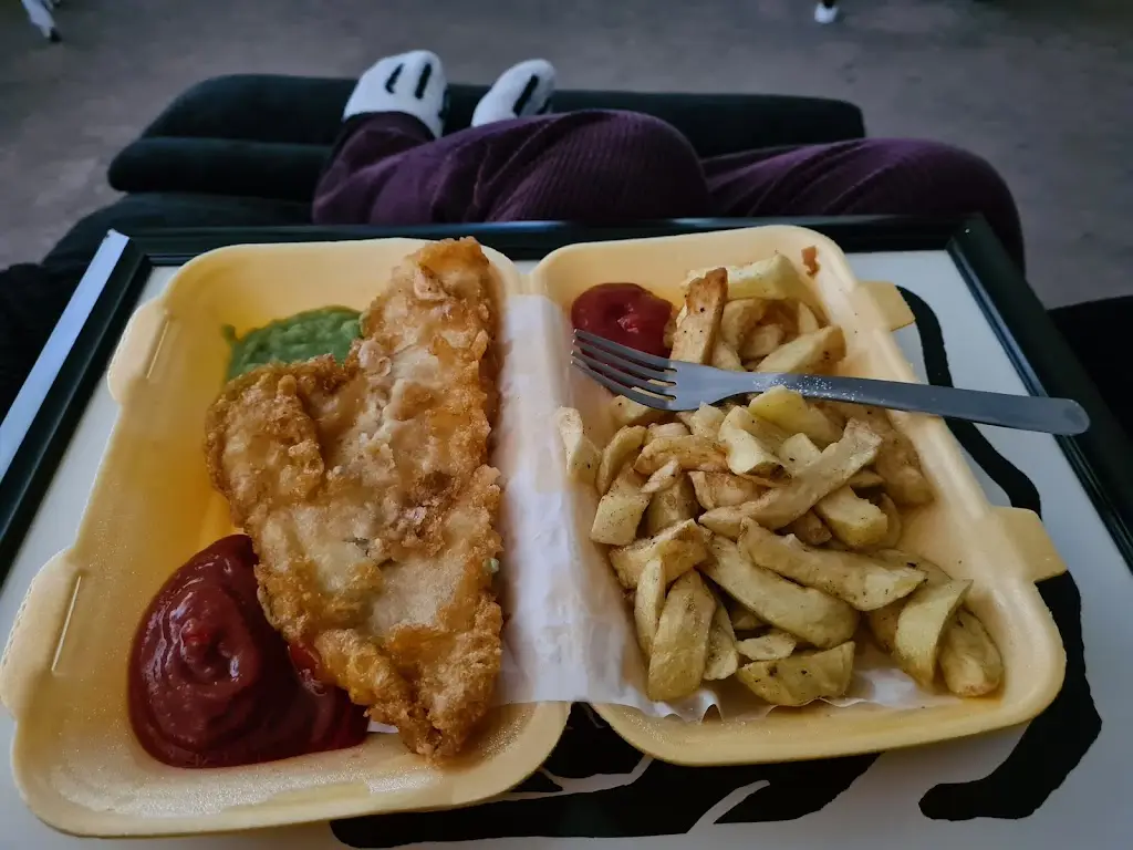 Oatlands Mount Fisheries Restaurant in Pannal