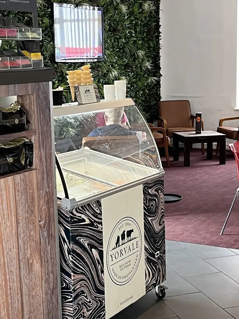 Indulge Deli Bar and Catering_Pannal_slider_image_3