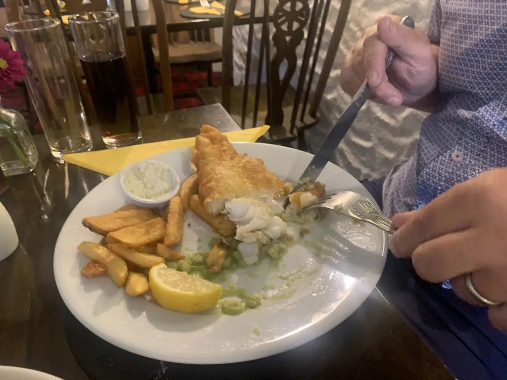 Karen_The Royal Oak_Perranwell_review