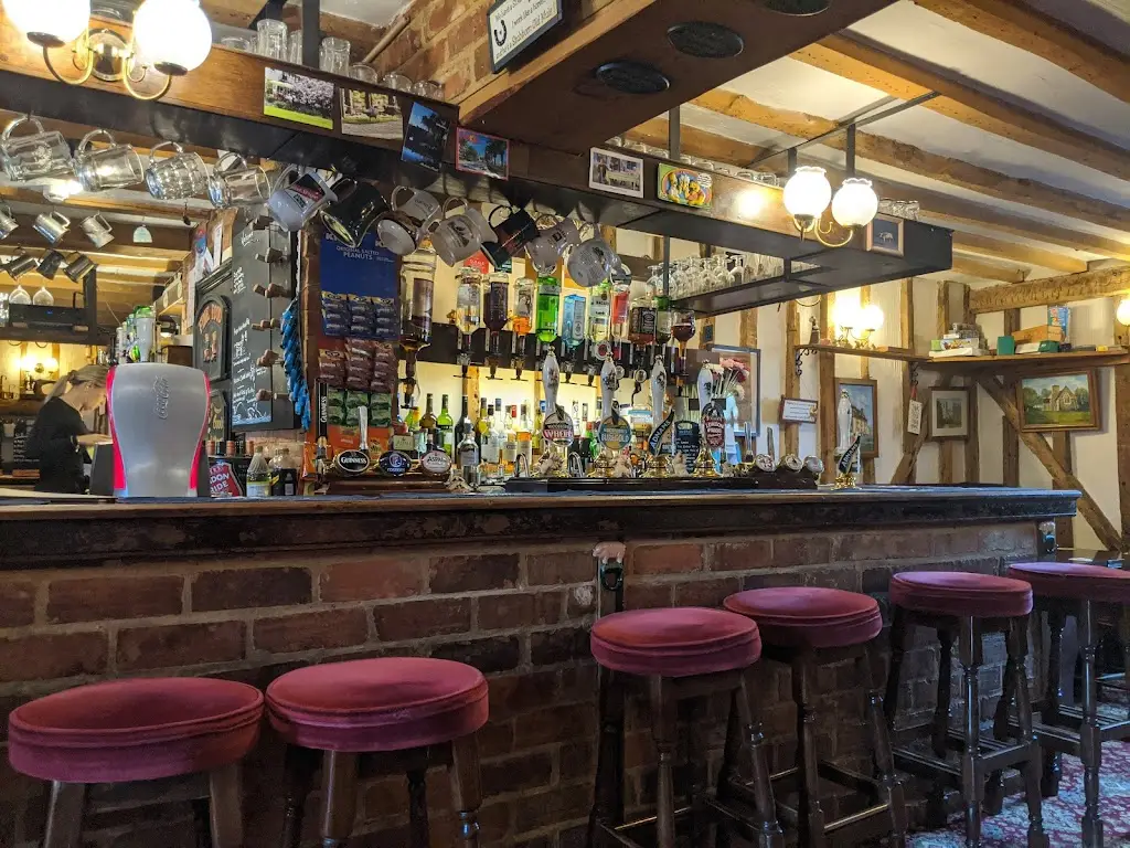 Pig and Abbot_Bassingbourn_slider_image_1