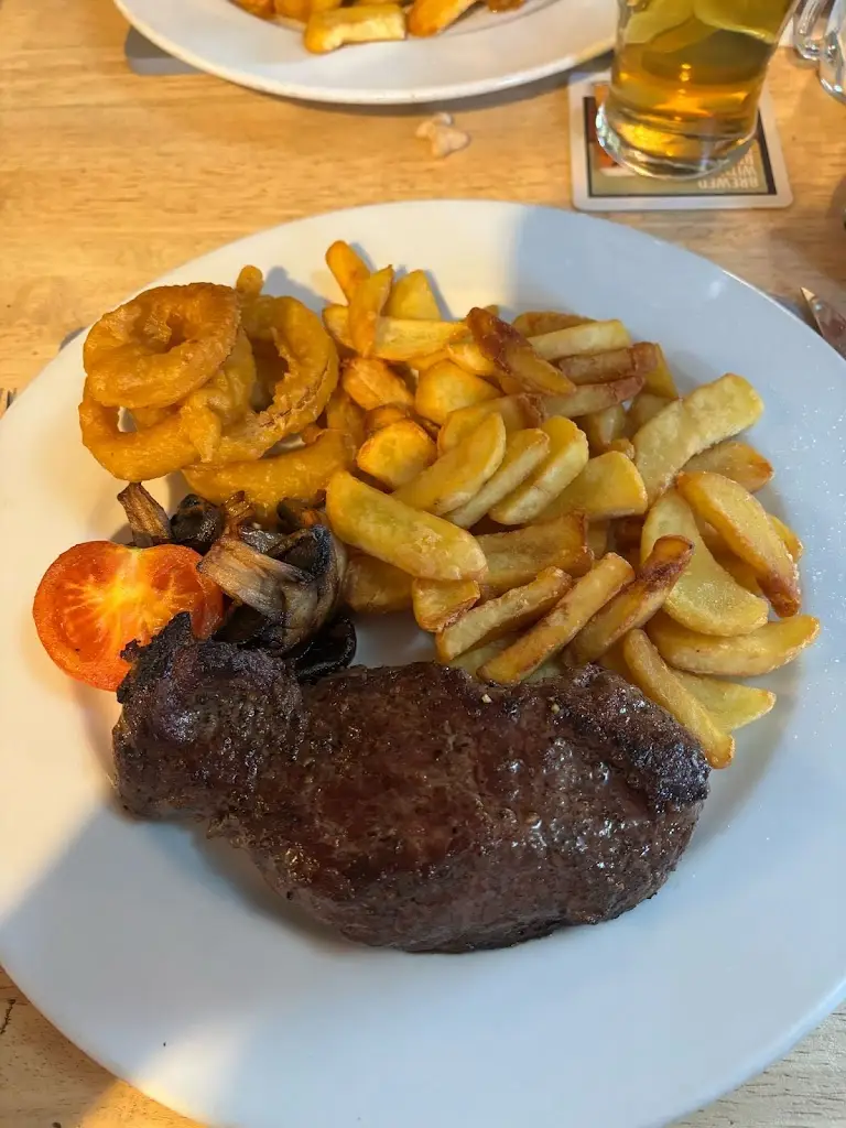 Lee Teasdale_The Royal Oak_Pateley Bridge_review