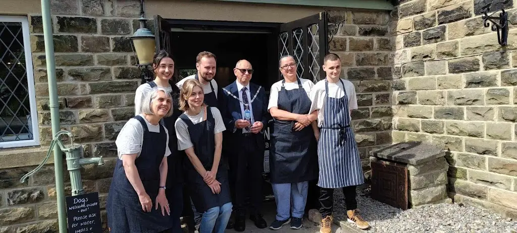 Brenda Stacey_Wildings Riverside Cafe_Pateley Bridge_review