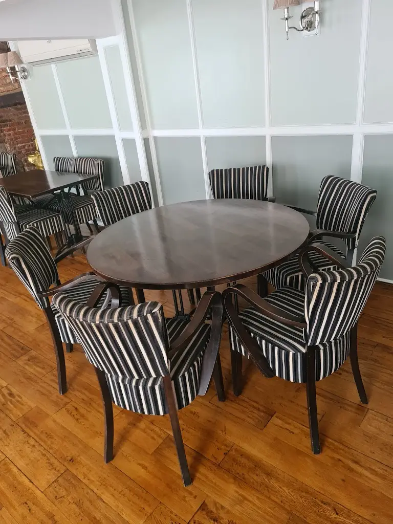 Yuva Indian & Nepalese Restaurant restaurant in Bassingbourn