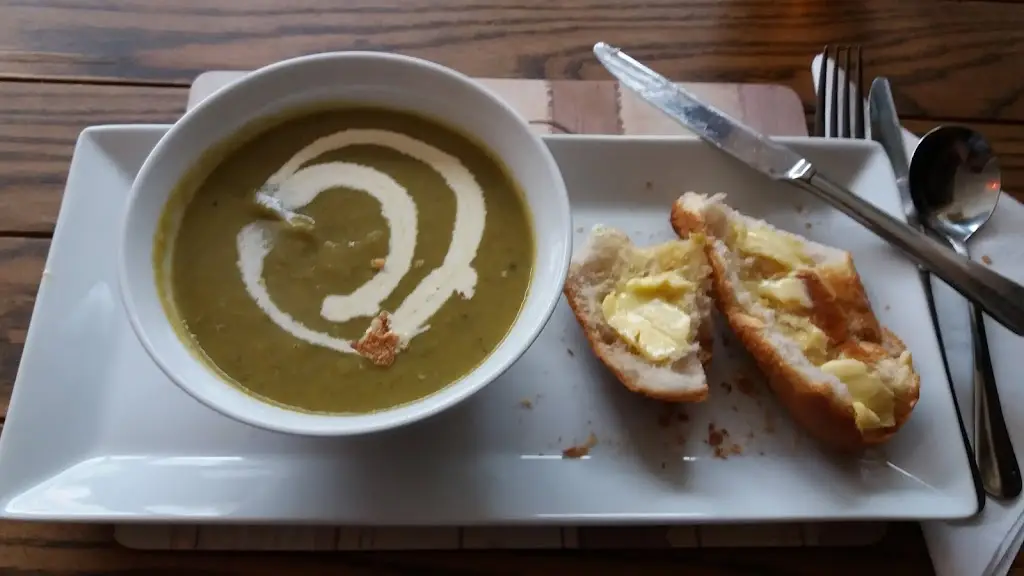 Menu_Mcculloughs Irish bar_Barnoldswick_image_5