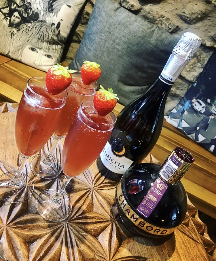 Mcculloughs Irish bar_Barnoldswick_slider_image_3