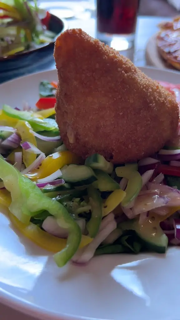 Farrah Rahman_Cubley Hall_Penistone_review