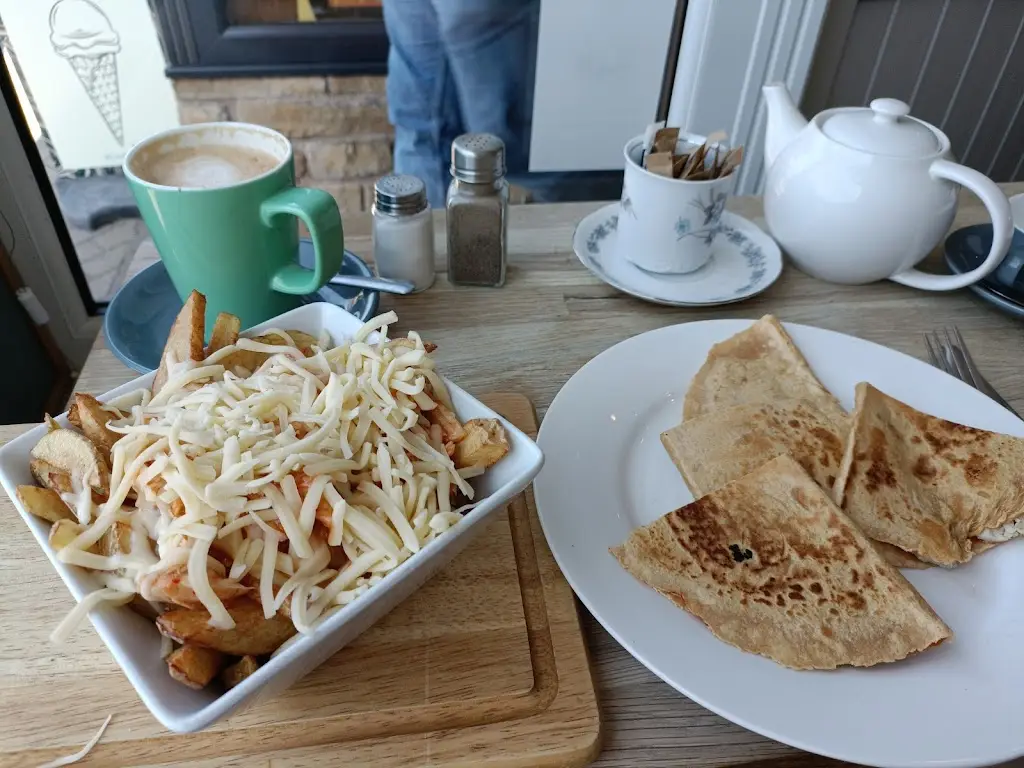 Sarah Mitchell_Cafe Creme_Penistone_recensione