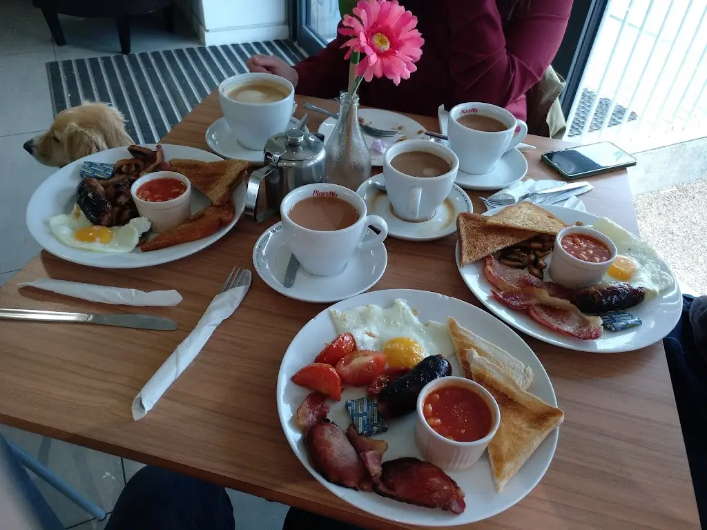 Gateway Cafe_Peacehaven_slider_image_3