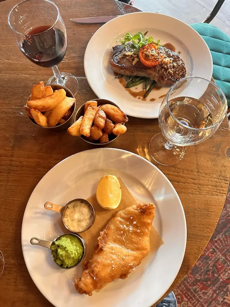 The Avenue bar and tap_Peacehaven_slider_image_2