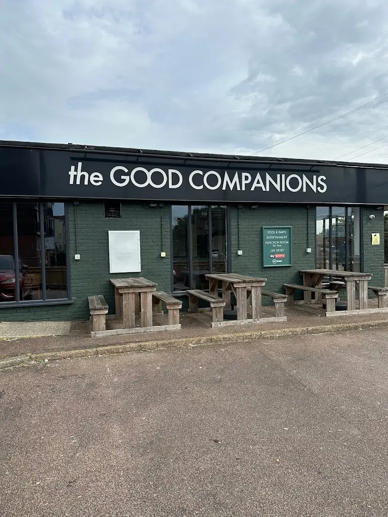 The Good Companion_Peacehaven_slider_image_1