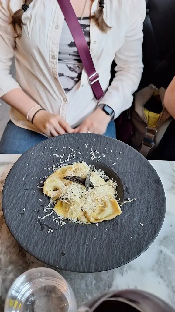 Neville Cox_Tigella_Peckham_review