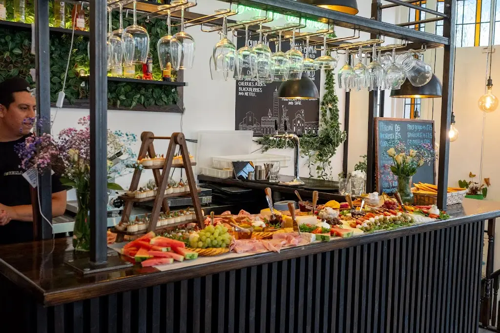 Dean Cousin_Tigella_Peckham_review