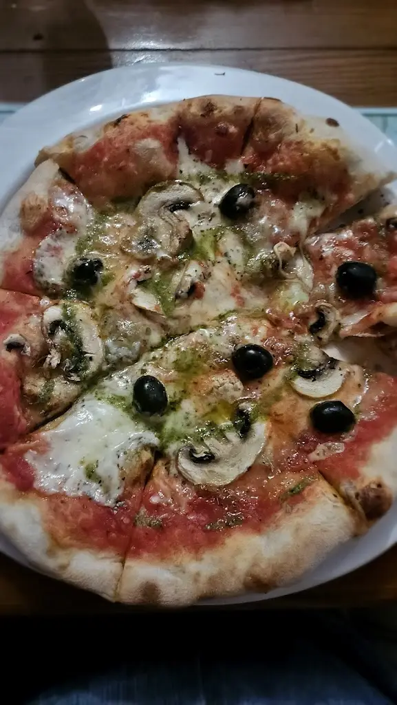 Sam Gibbons_Il Giardino_Peckham_review