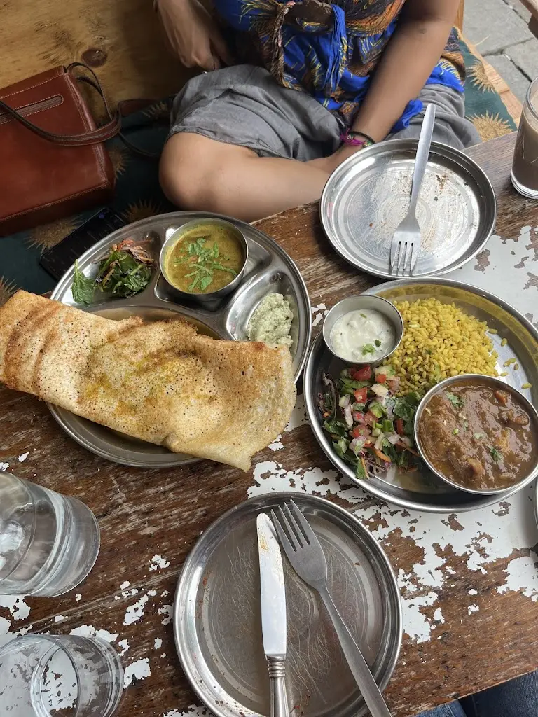 Tara V_En Root Peckham_Peckham_review