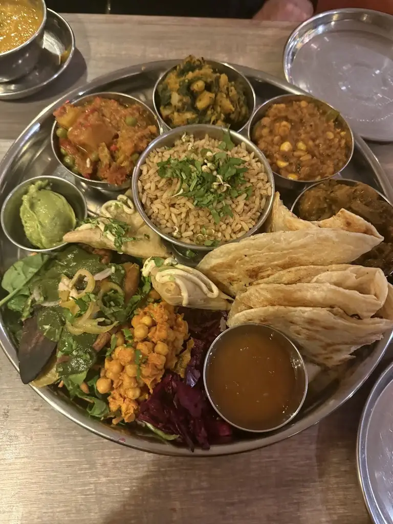 En Root Peckham_Peckham_slider_image_2