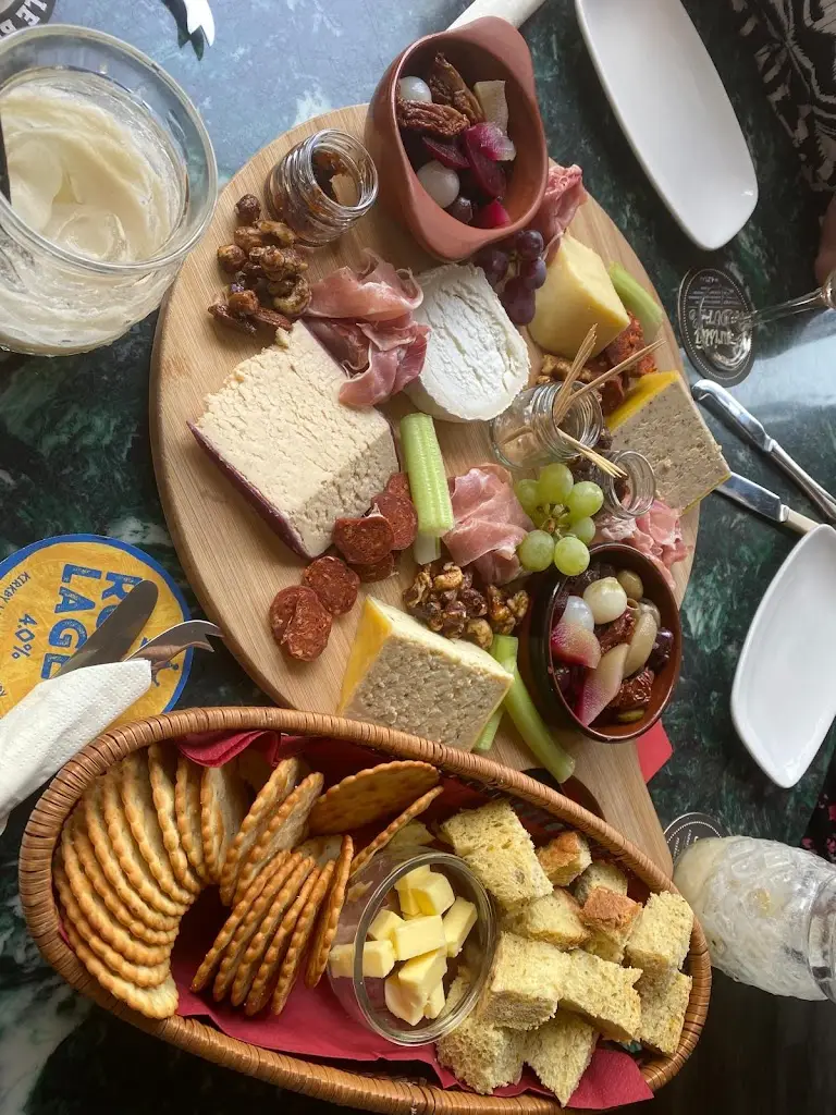 Lynne Johnston_Jacs_Barnoldswick_recensione