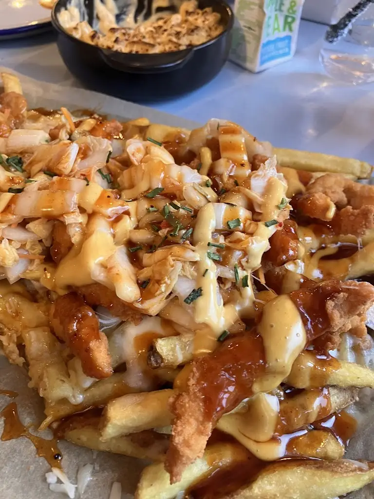 Erman Jones_The Waterfront_Perranporth_review