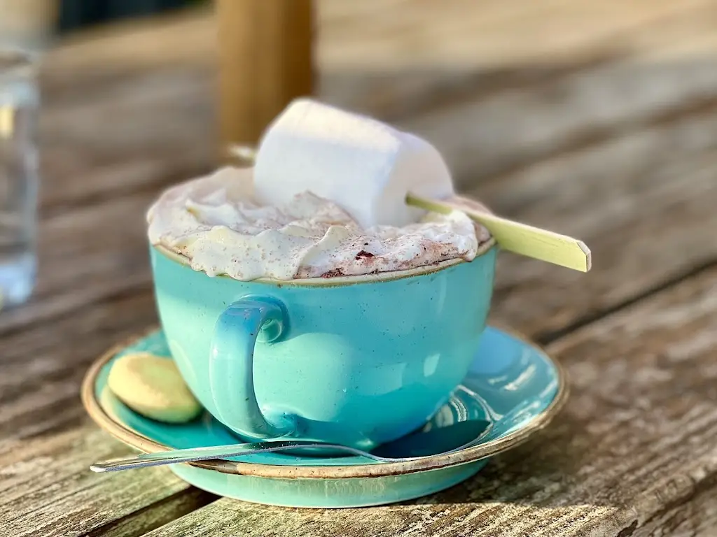 Jeff Turnbull_Summer House_Perranporth_recensione