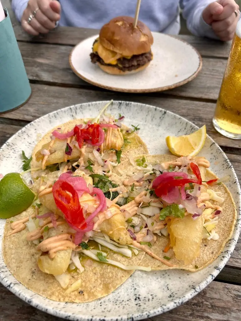 Sam Buckley_Summer House_Perranporth_recensione