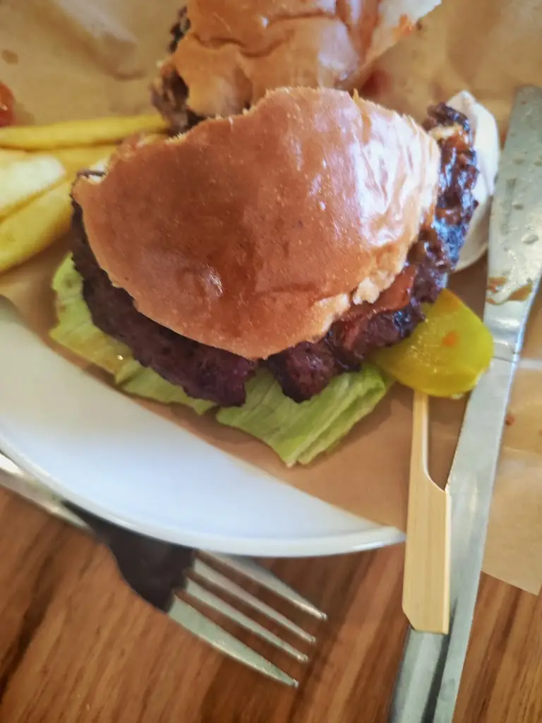 Tony B_The Watering Hole_Perranporth_review