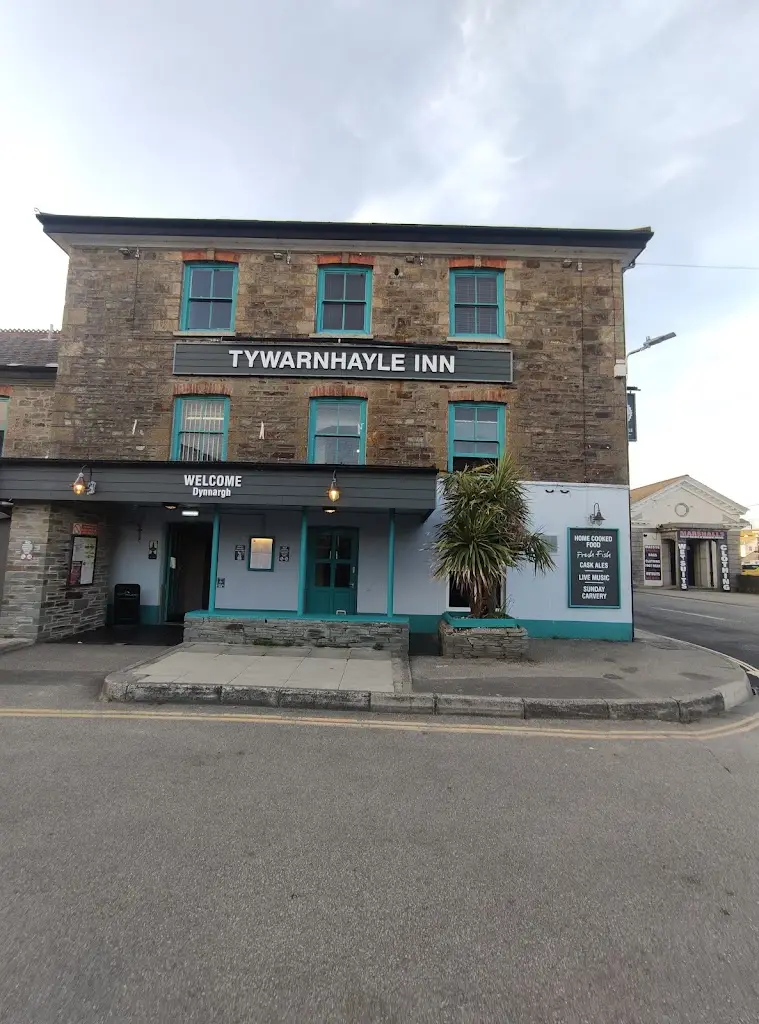 Elizabeth Baker_The Tywarnhayle_Perranporth_review