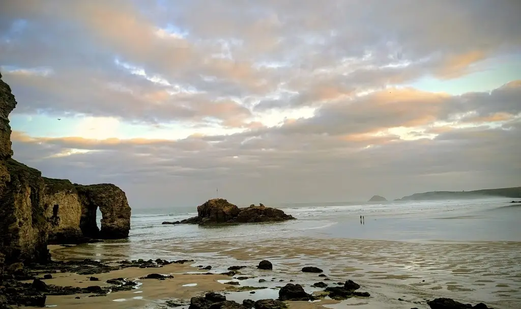 Simon Bowkett_Seiners Arms_Perranporth_review