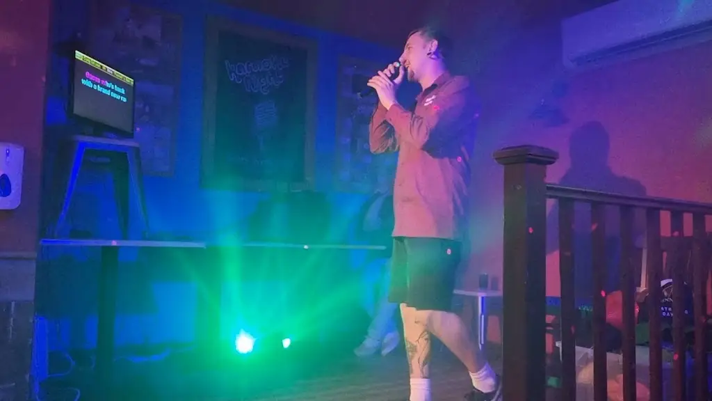 Chris “Plucky” Pluck_The Deck_Perranporth_review