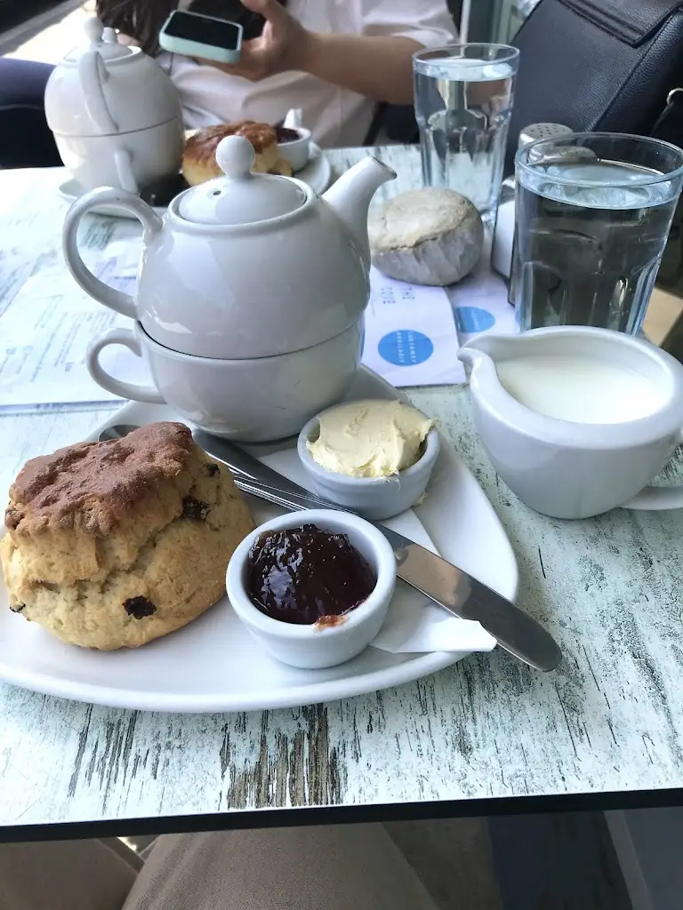 The Cove_Perranporth_slider_image_3