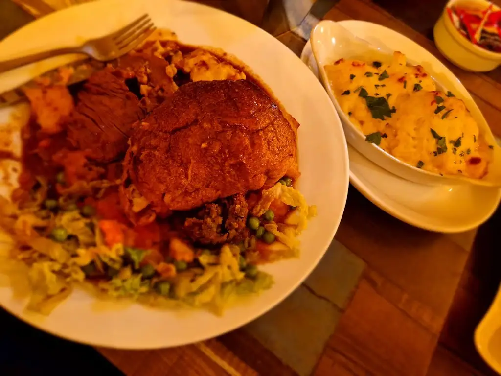 Kat Davis_The Greyhound Barnoldswick_Barnoldswick_review