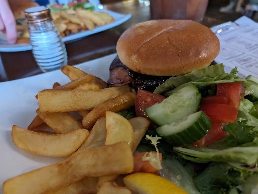 Menu_Smugglers Restaurant_Pevensey_immagine_6