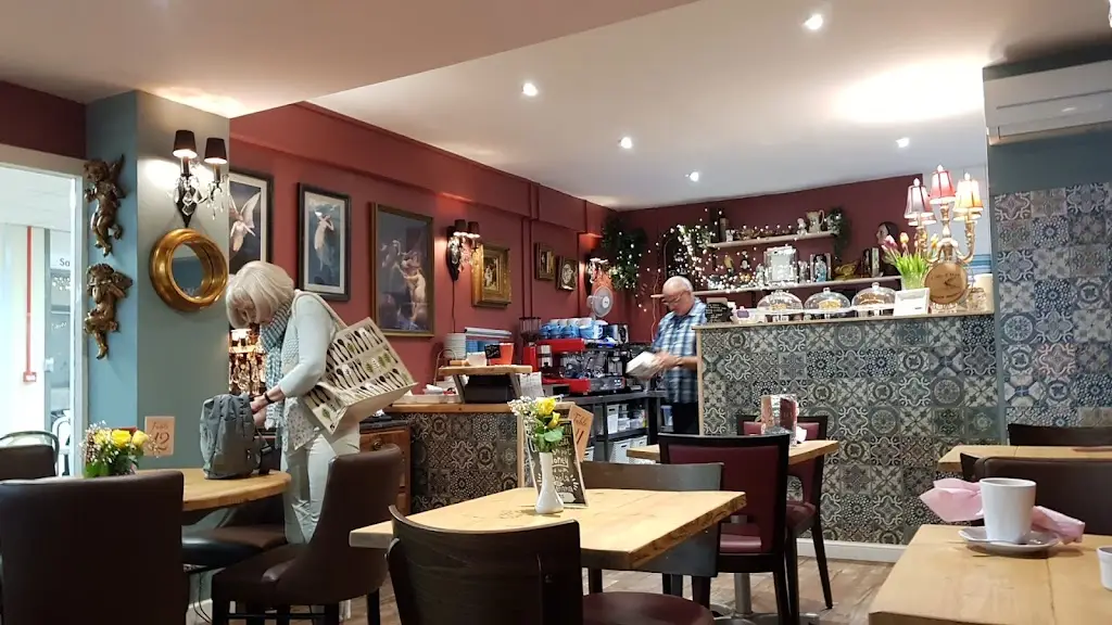 Coffee & More restaurant in Pershore