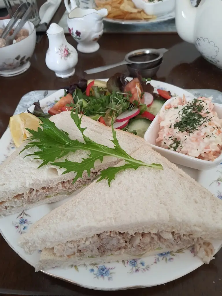 Suzie Cooper_Sugar Plum Tearooms_Pershore_review