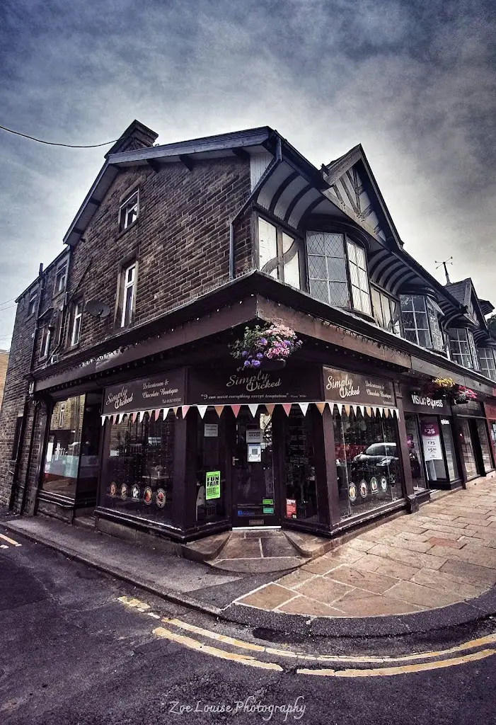 Zoe Rawcliife_Barlic Bites_Barnoldswick_review