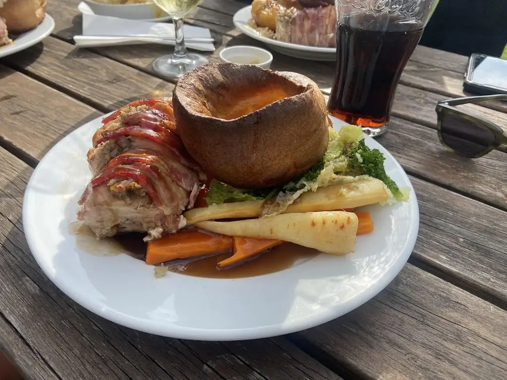 Dan_The Motte & Bailey_Pirton_review