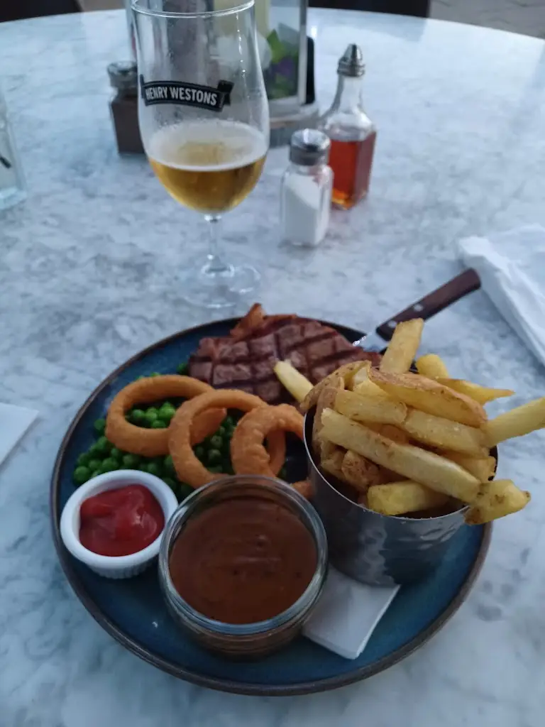 Martin Davidson_The View Hitchin Restaurant_Pirton_review