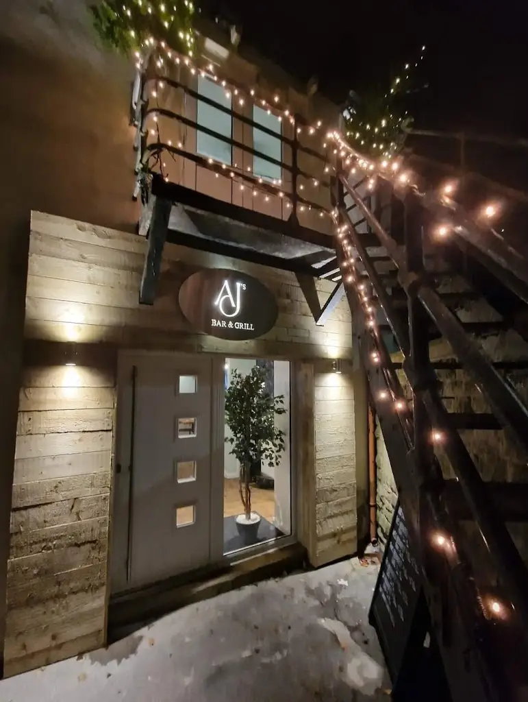 Adam_AJ's Bar and Grill_Barnoldswick_review